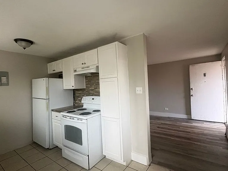 1475 Macon St — Photo 8