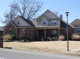 1019 Golf Course Dr, Searcy, AR 72143