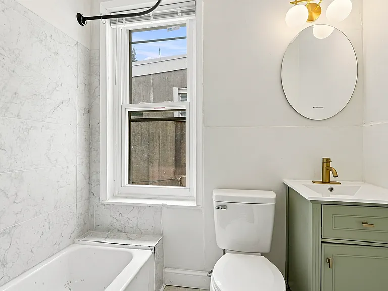 3435 Amber St — Photo 7
