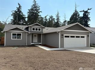 1328 Admirals Dr, Coupeville, WA 98239