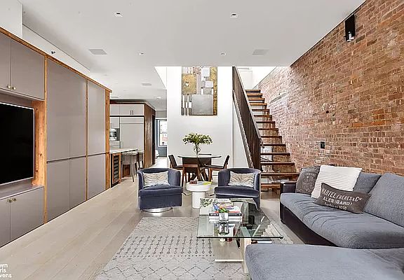 2nd image of 93 Crosby St