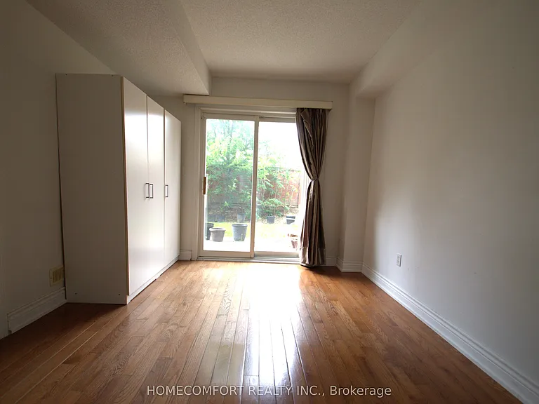 22 Interlacken Way — Photo 6