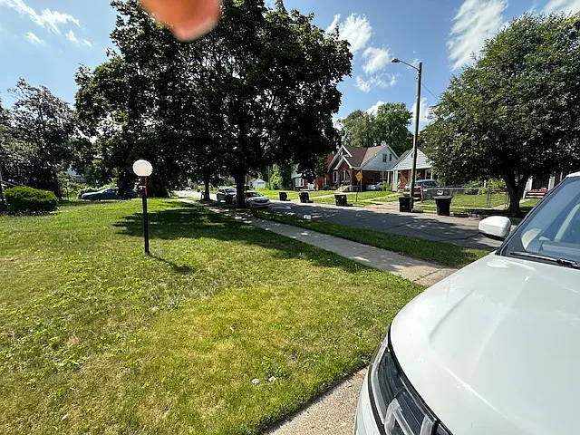 15572 Fordham St — Photo 16
