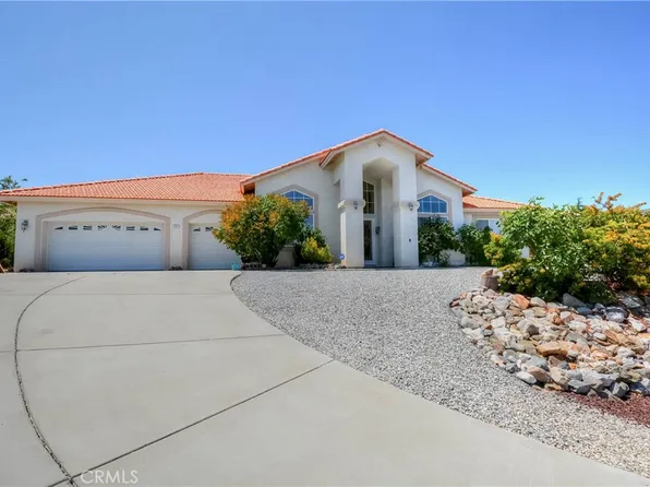 2805 Snow Line Dr, Pinon Hills, CA 92372