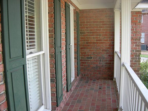 3rd image of 109 Dorchester Ct