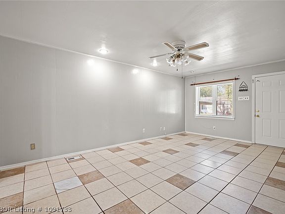 5th image of 416 N 35th St