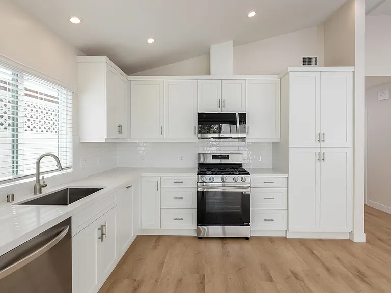 1619 S Ditmar St #2 — Photo 10