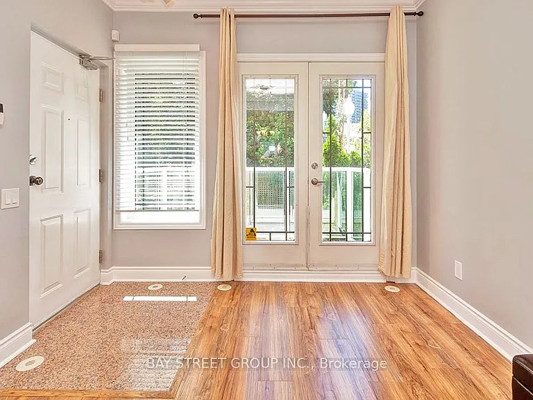 70 Byng Ave #32 — Photo 3