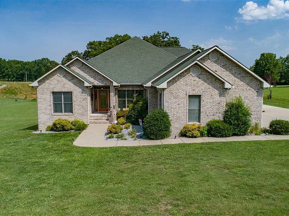 1st image of 186 Caney Creek Dr
