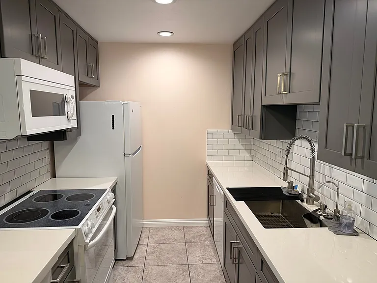 576 N Bellflower Blvd #235 — Photo 3