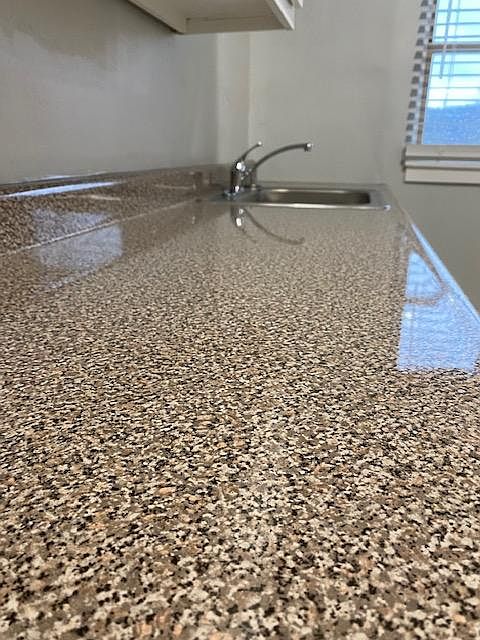 1st image of 601 Brinton Ave #4