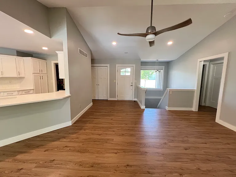 2213 E Myrtlewood Ct — Photo 86