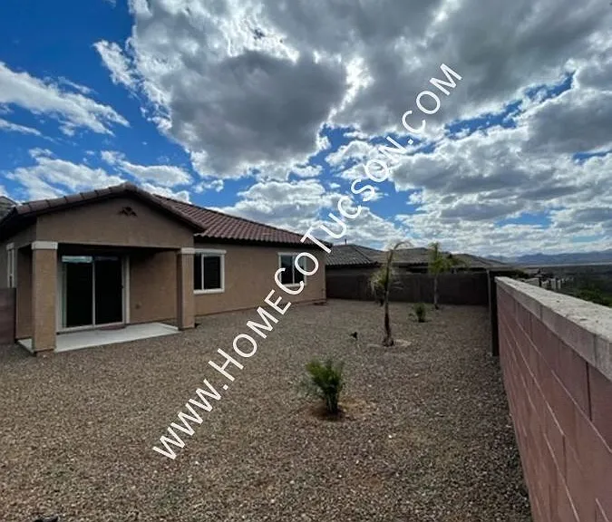 38628 S Running Roses Ln — Photo 24