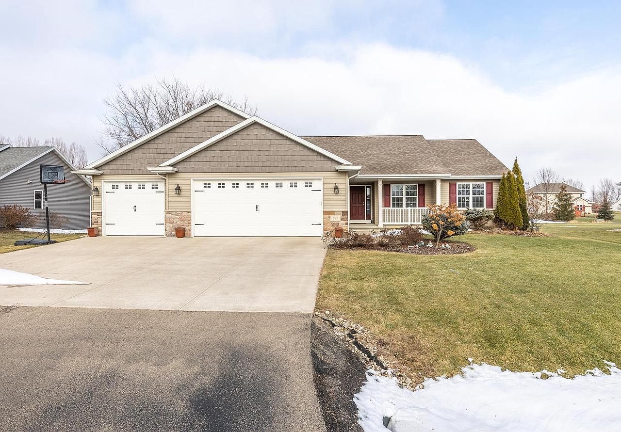 743 MILKWEED COURT, Neenah, WI 54956 Zillow