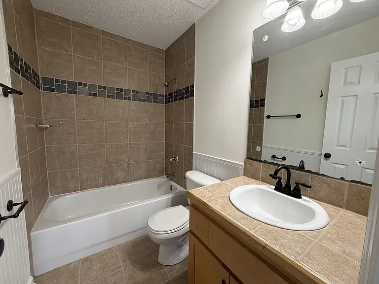 109 Tamara Ct — Photo 9
