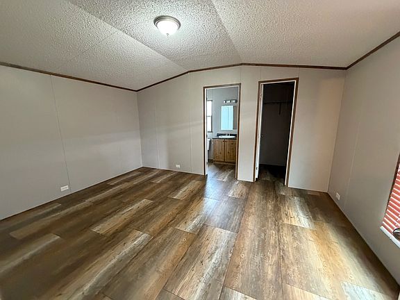 4th image of 111 Village Rd #111V