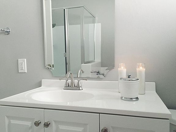 2nd image of 1737 N Orange Dr APT 34