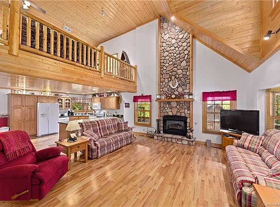 4th image of 528 Brannon Forest Dr #65