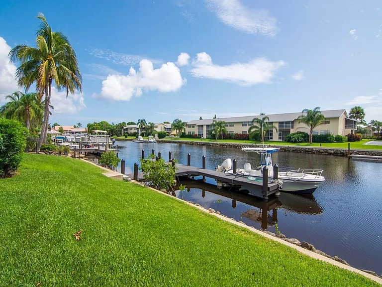 1860 Robalo Dr #203A — Photo 20