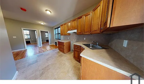307 Gordon St #2 — Photo 3