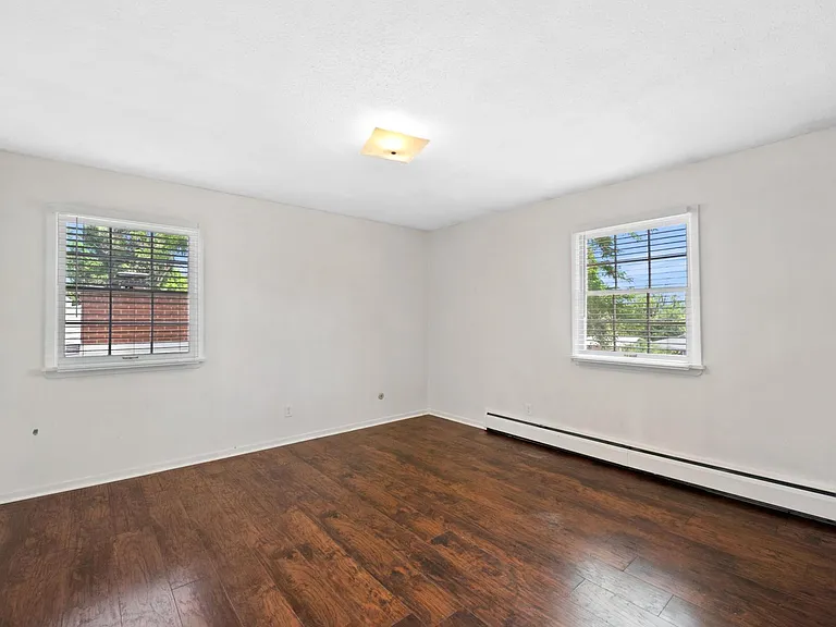 905 W 6th Ave — Photo 34