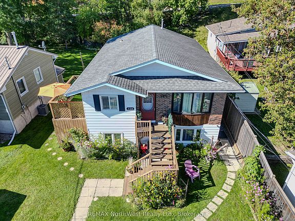 2nd image of 328 9th Ave S