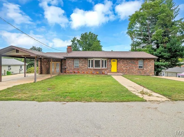 305 E 3rd St, Pevely, MO 63070