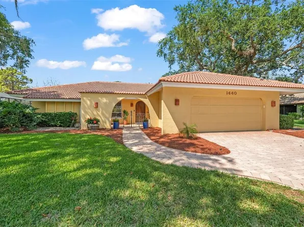 1440 Seafarer Dr, Osprey, FL 34229