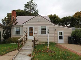 1805 10th Ave S, Escanaba, MI 49829
