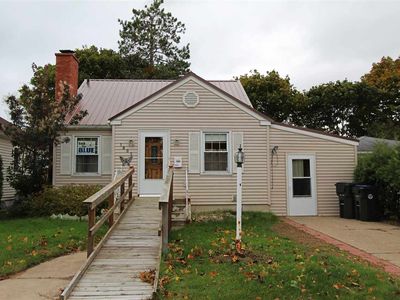 1805 10th Ave S Escanaba Mi 49829 Zillow