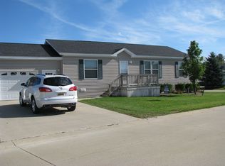2711 Harbour Ct, Lapeer, MI 48446