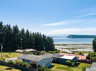 2735 Evening Glory Ct, Clinton, WA 98236