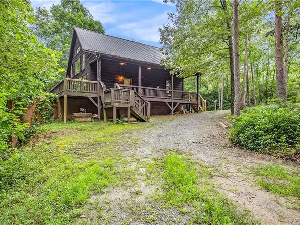 421 Howell Mill Dr, Sautee Nacoochee, GA 30571