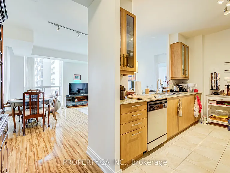 88 Broadway Ave #1407 — Photo 18