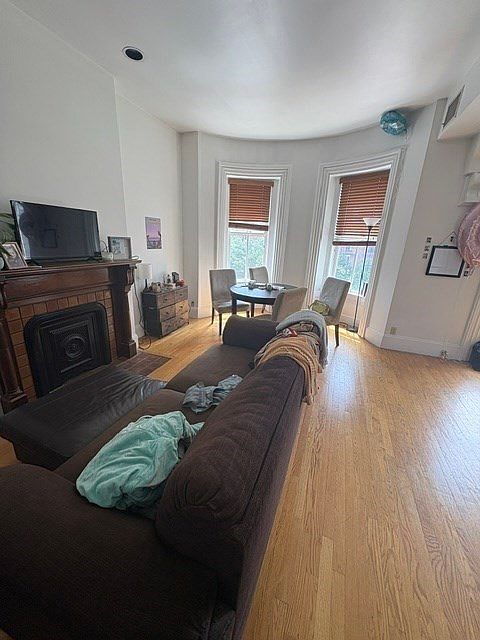 1st image of 525 Columbus Ave #Db