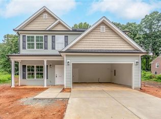 7557 Peggy Dr, Clemmons, NC 27012