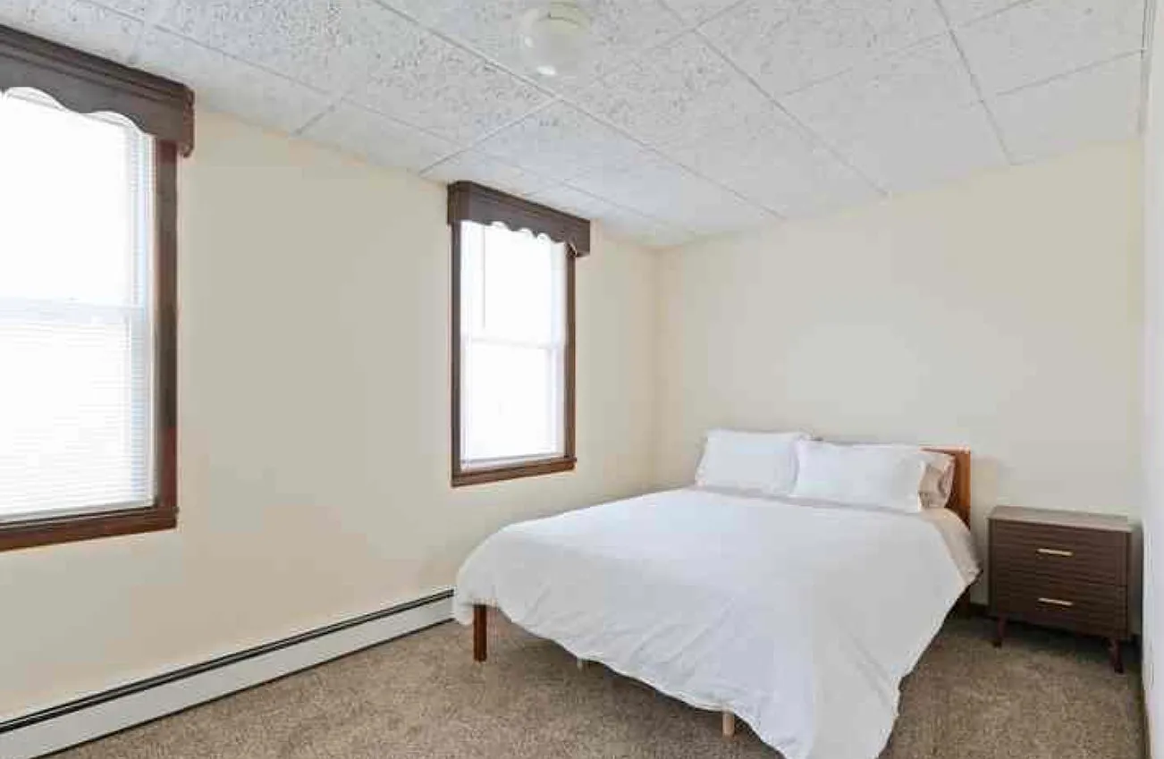 1 bed, 700 sqft, $2,000 — Photo 4