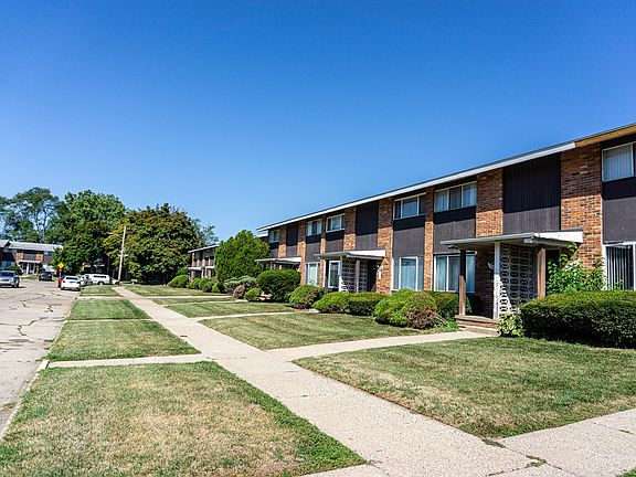 5th image of 902 Burlington Dr #14-01