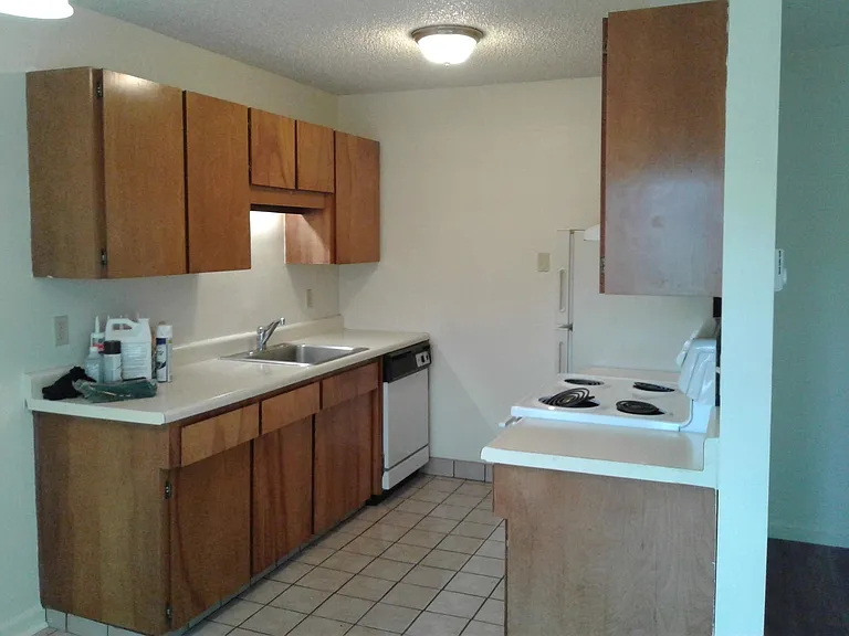 8334 N Edison St — Photo 3