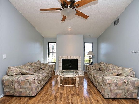 5th image of 17496 Tuxpan Ln