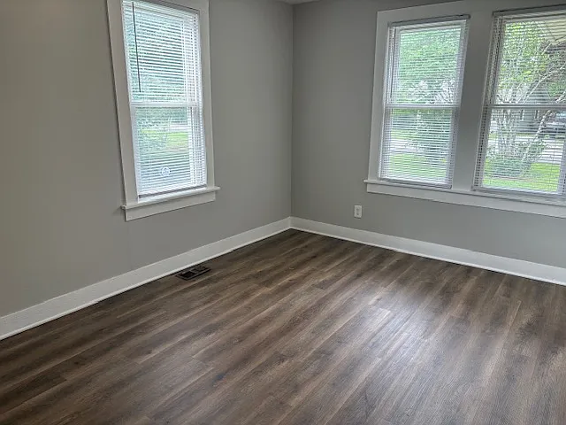 124 Twin Oak Dr — Photo 5