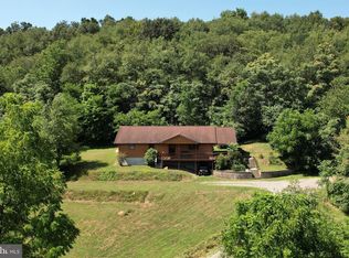 242 Osage Ln, Tyrone, PA 16686