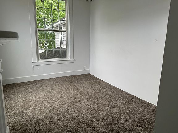 5th image of 127 W Market St #3