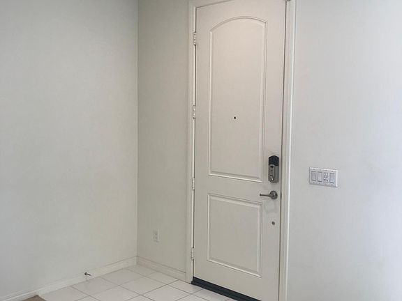 3rd image of 40382 Calle Real