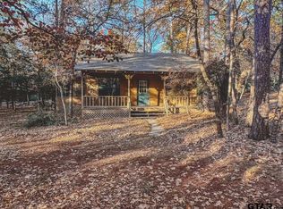 639 Cimarron Trl, Holly Lake Ranch, TX 75765