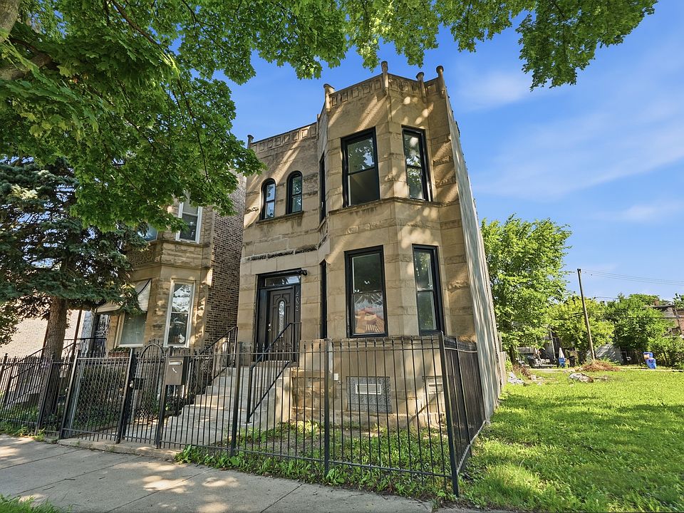 1st image of 4024 W Arthington St