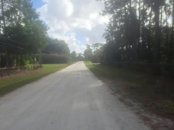 14845 62nd Court N, The Acreage, FL 33470