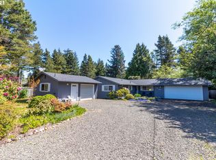 4354 Spruce St, Florence, OR 97439