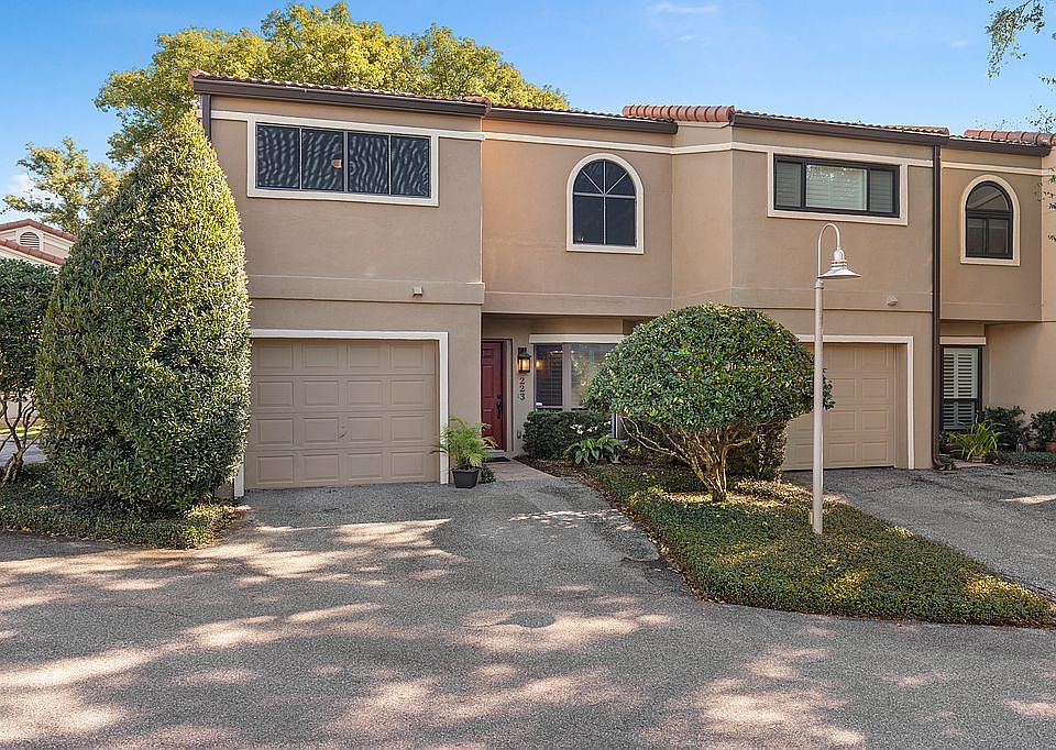 1st image of 223 Quayside Cir #C11