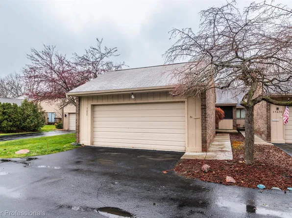 35626 Heritage Ln, Farmington, MI 48335